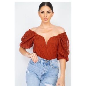 Gorgeous lace sweetheart off the shoulder top in rust
